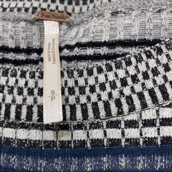 FREE PEOPLE crop sleeveless knit top - Picture 2 of 2